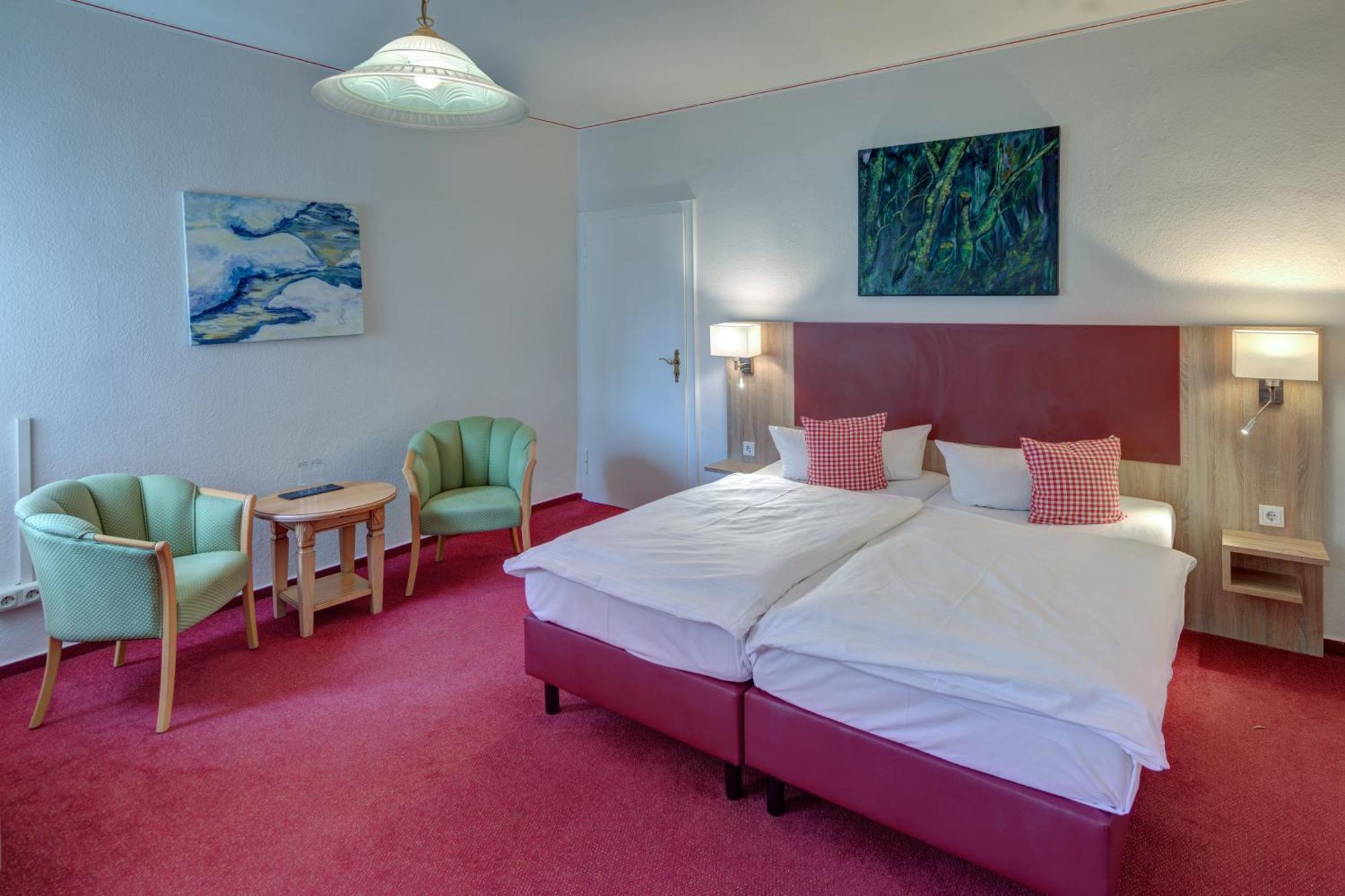 Hotel Leander Битбург Экстерьер фото