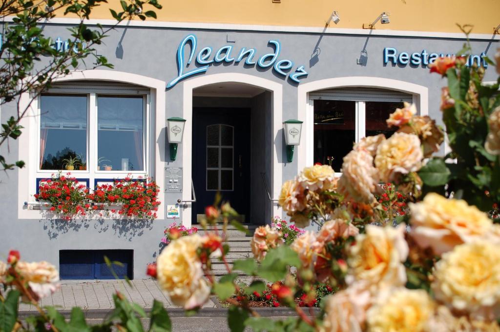Hotel Leander Битбург Экстерьер фото